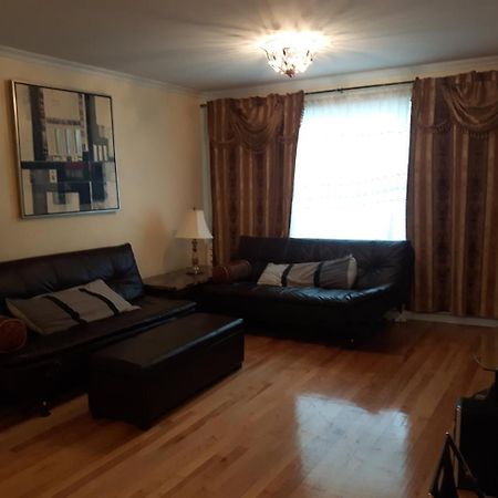 Three Bedroom Holiday Apartment Longueuil Exterior photo