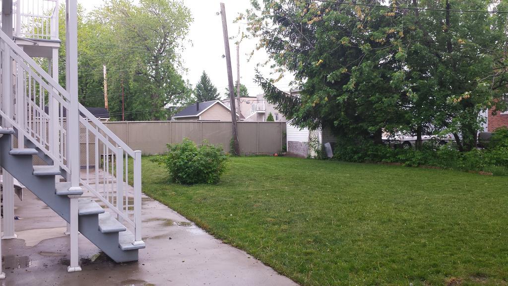 Three Bedroom Holiday Apartment Longueuil Exterior photo