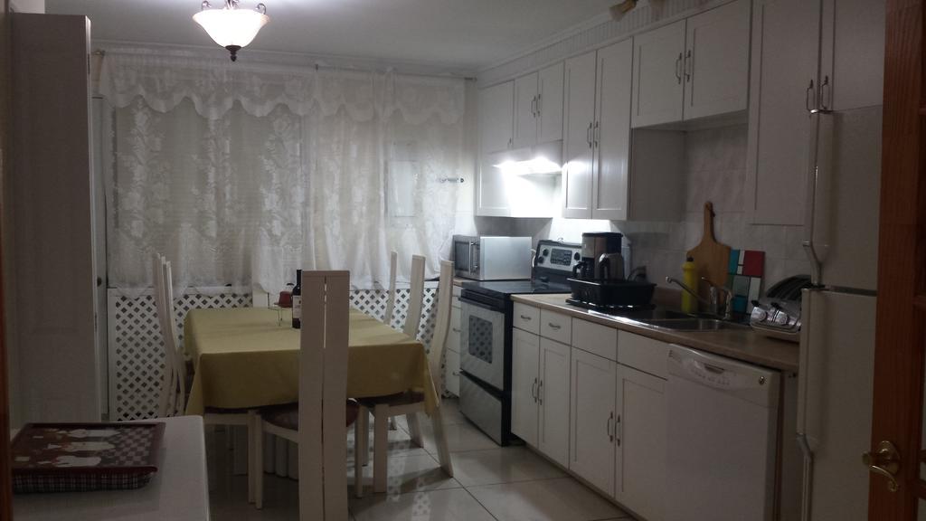 Three Bedroom Holiday Apartment Longueuil Exterior photo