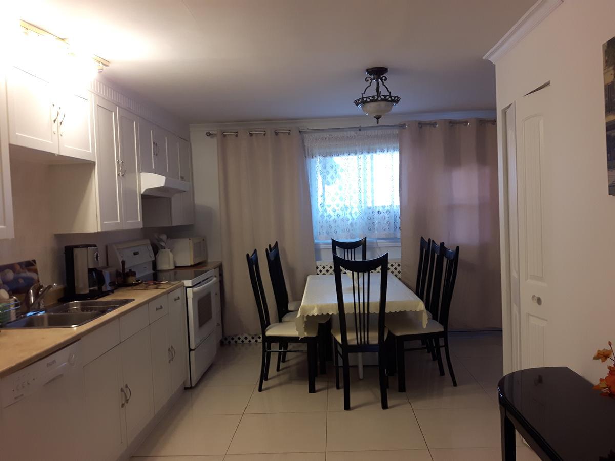 Three Bedroom Holiday Apartment Longueuil Exterior photo