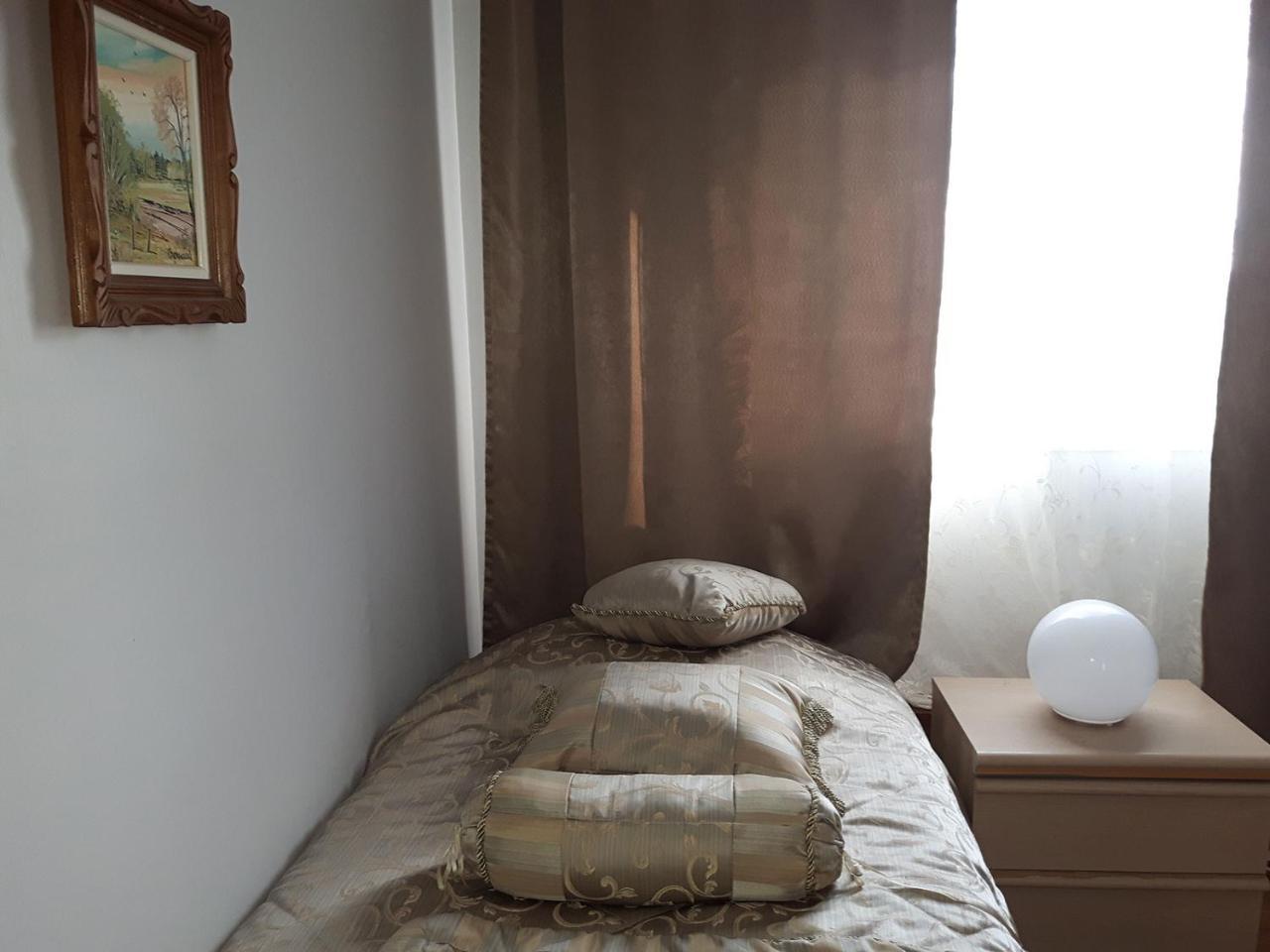 Three Bedroom Holiday Apartment Longueuil Exterior photo